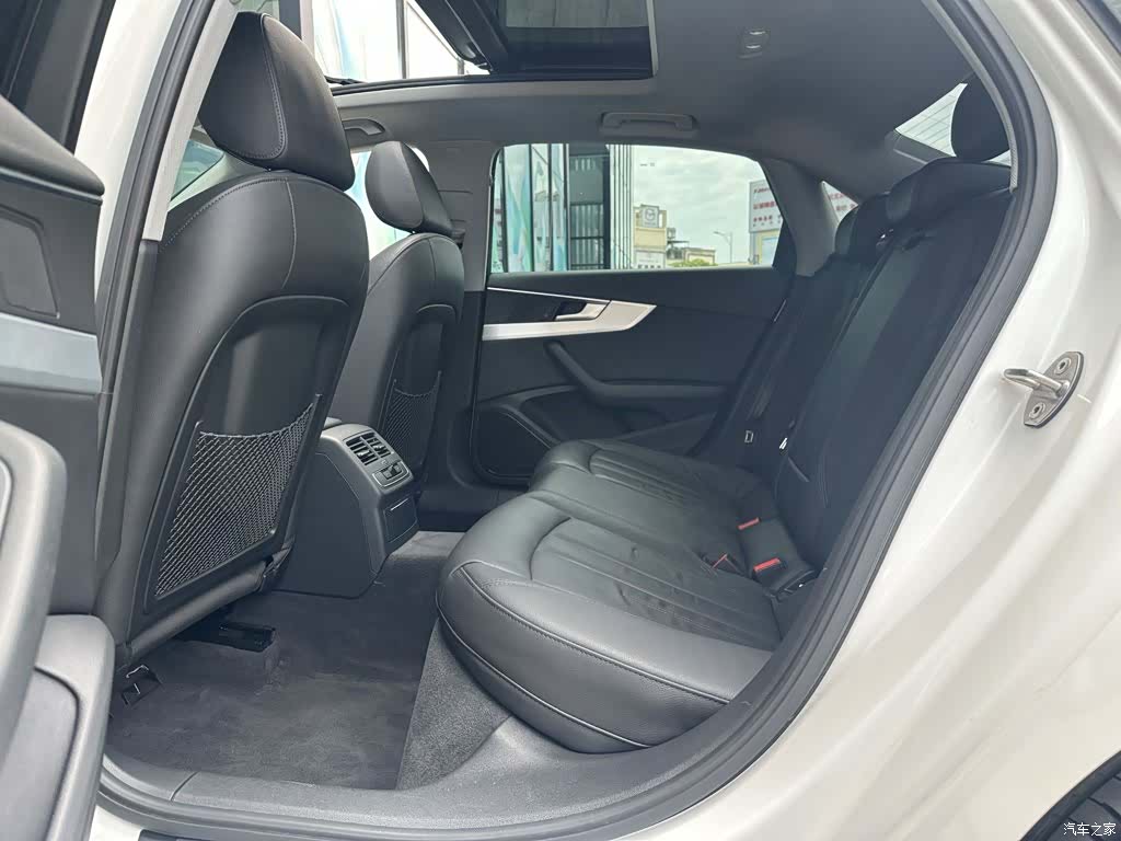 Audi A4L, 2019 15