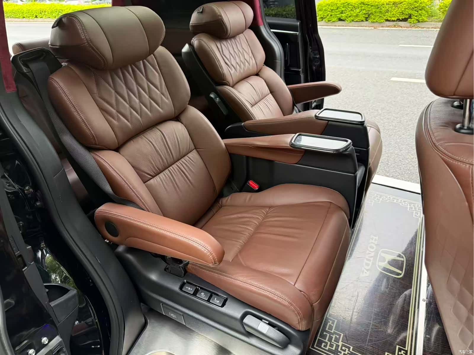 Honda Elysion, 2020 6