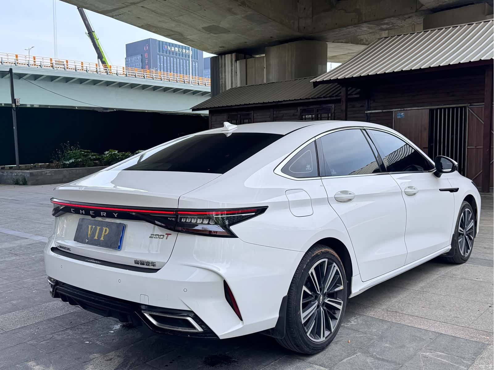 Chery Arrizo 8, 2022 7