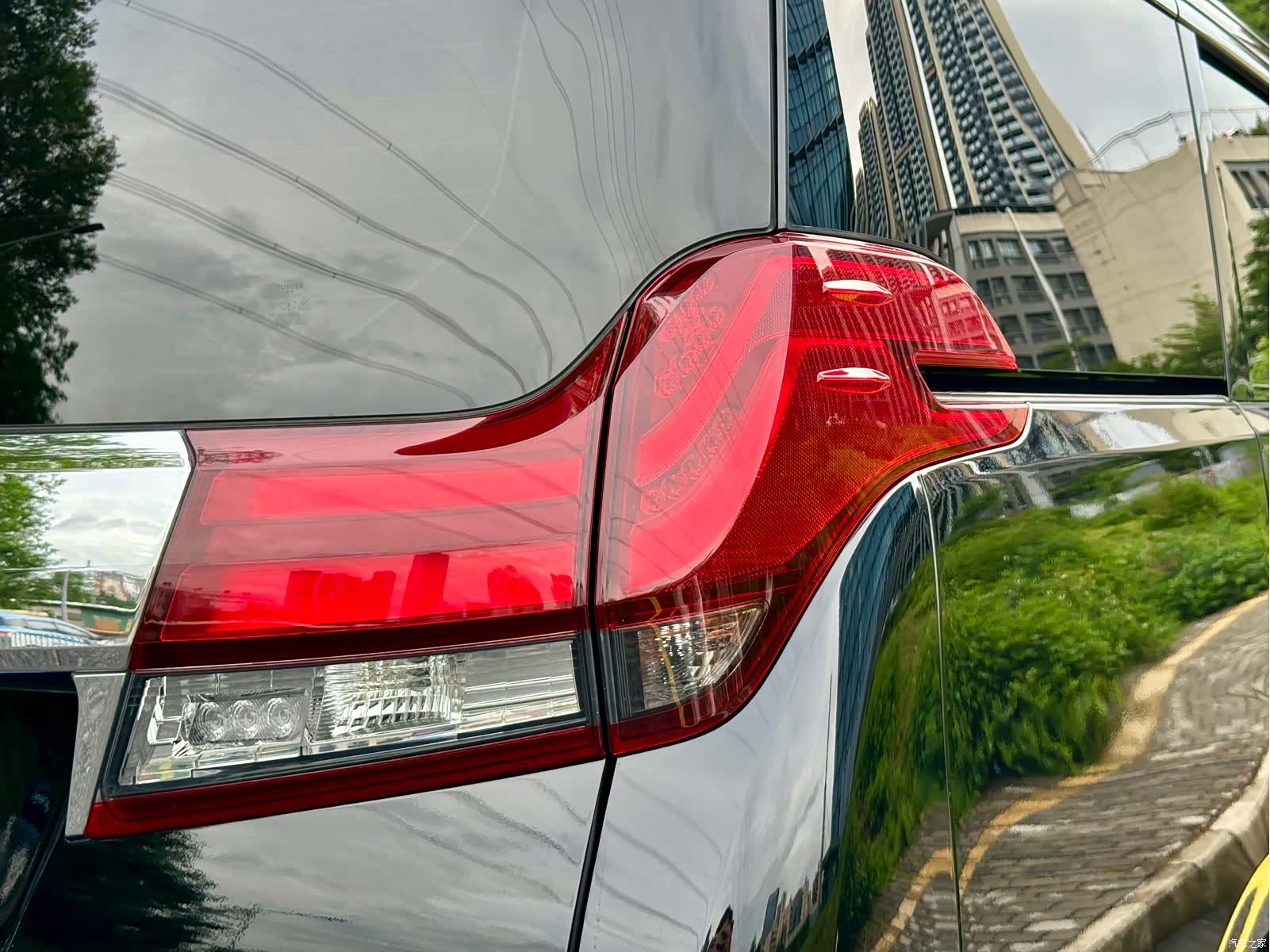 Toyota Alphard, 2018 16
