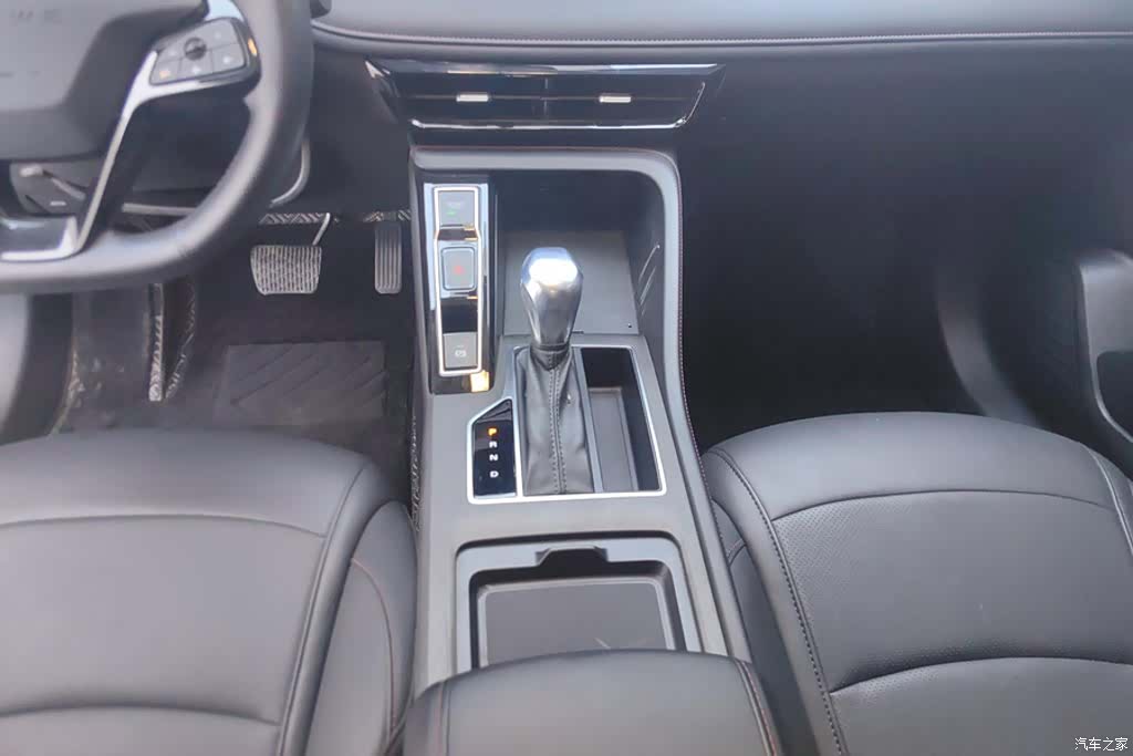 Roewe i5, 2024 16