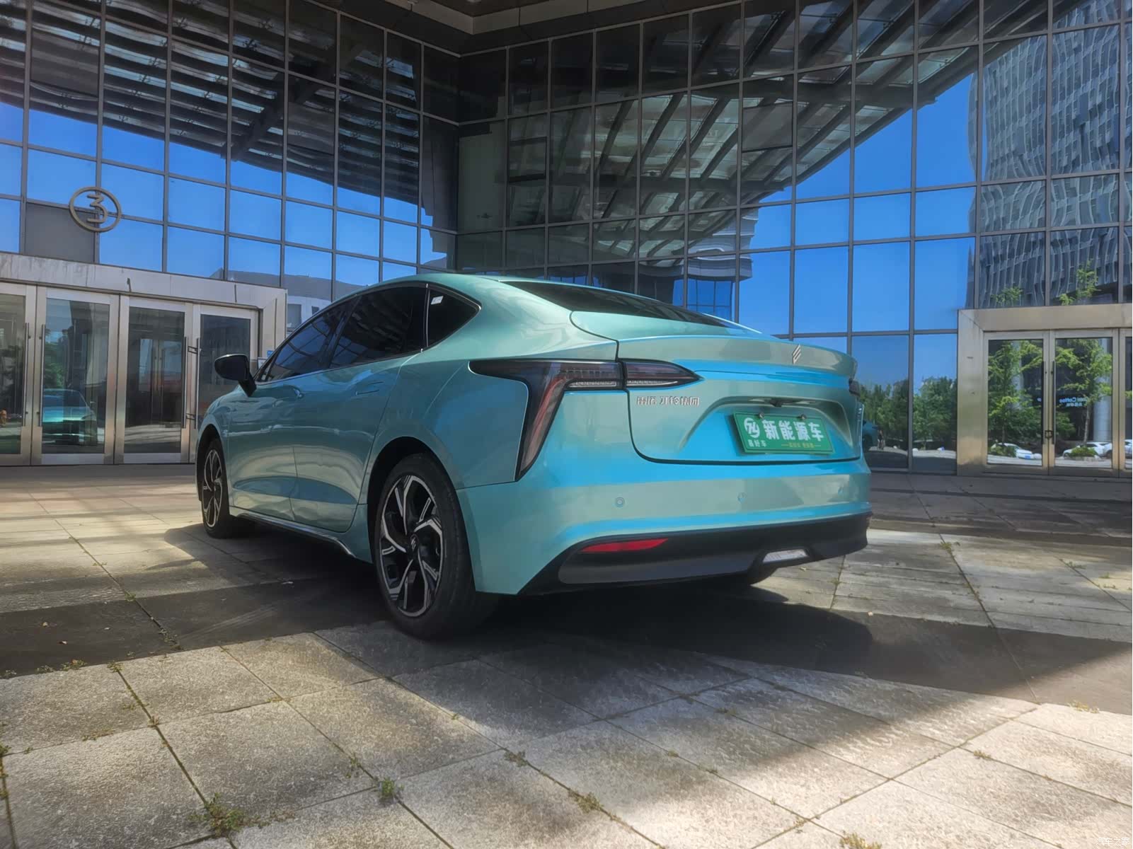 JMC Yi, 2022 16