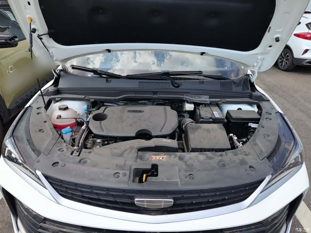 Geely Coolray, 2024 20