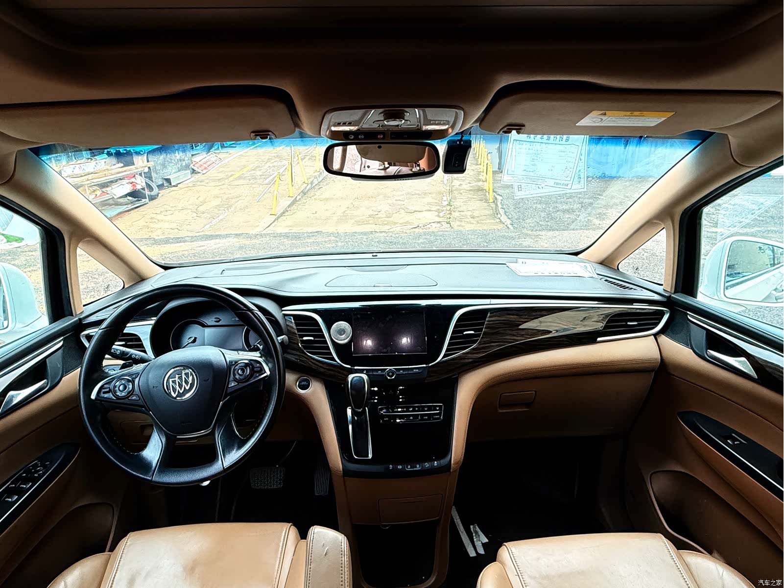 Buick GL8, 2017 9