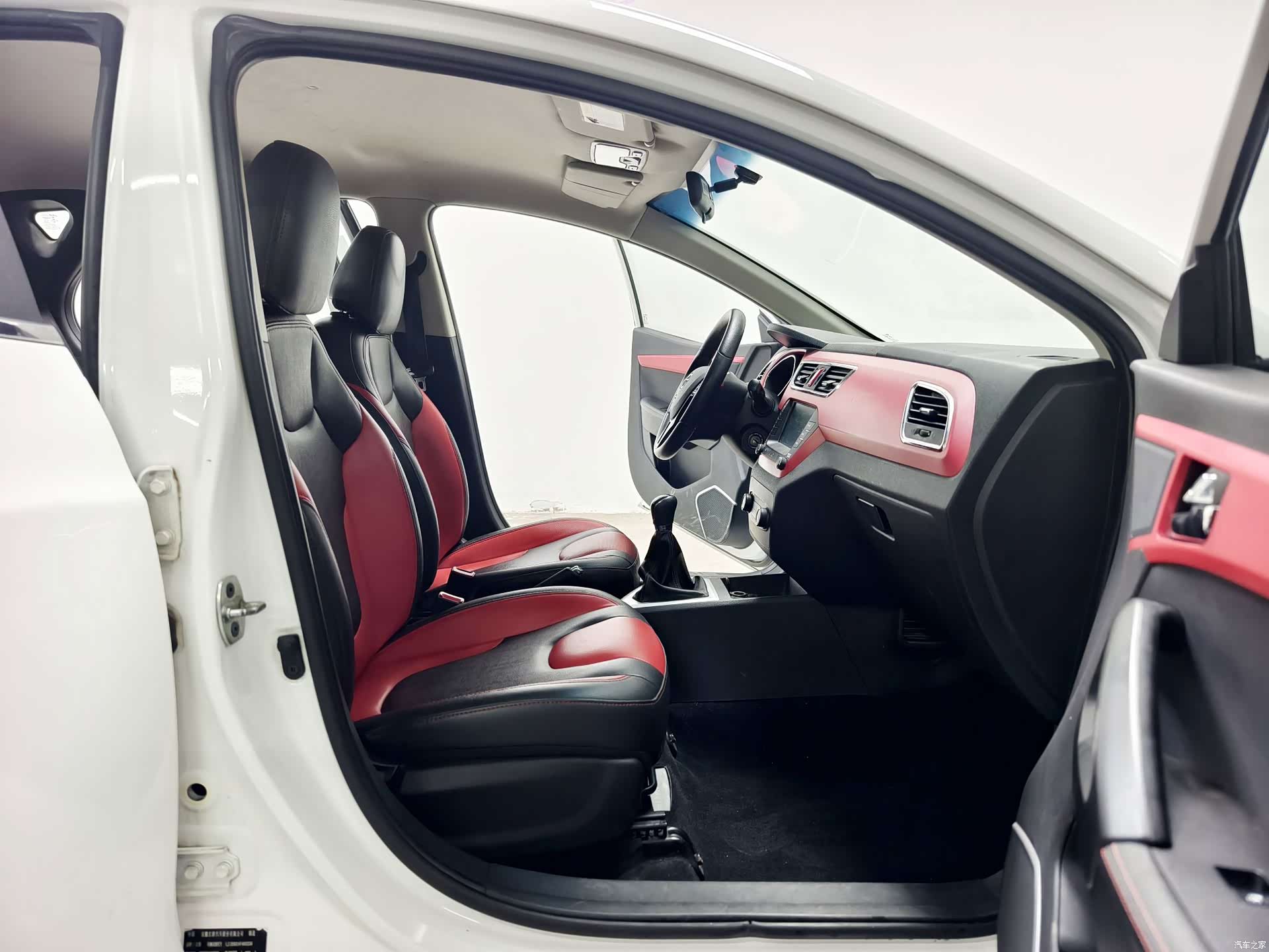 JAC S2, 2015 13
