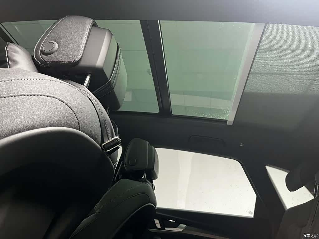 Audi Q5L, 2025 12