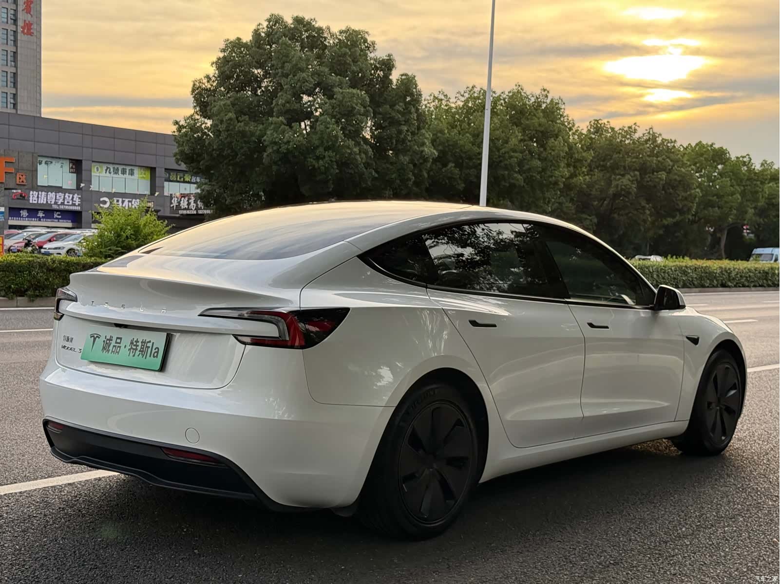 Tesla Model 3, 2024 все фото