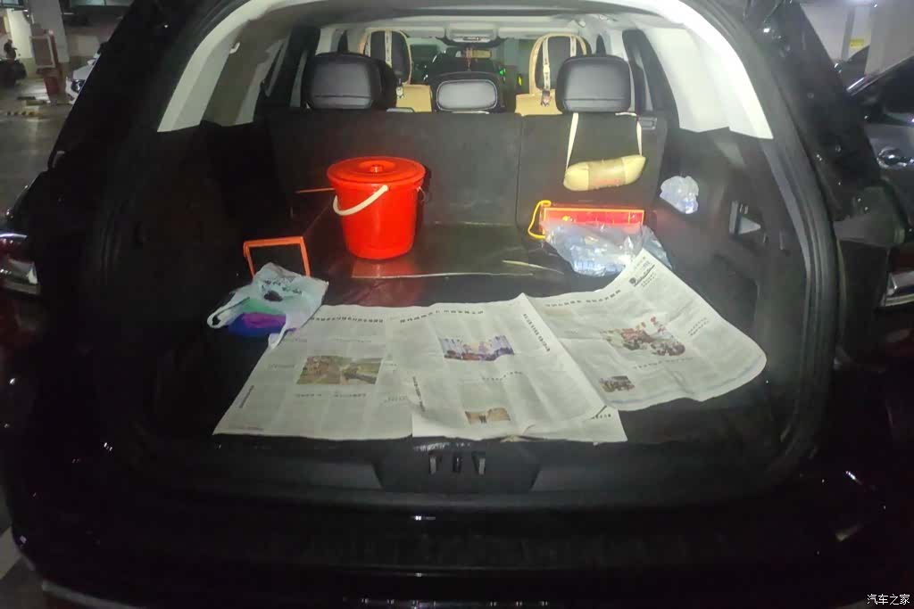 Ford Explorer, 2025 4
