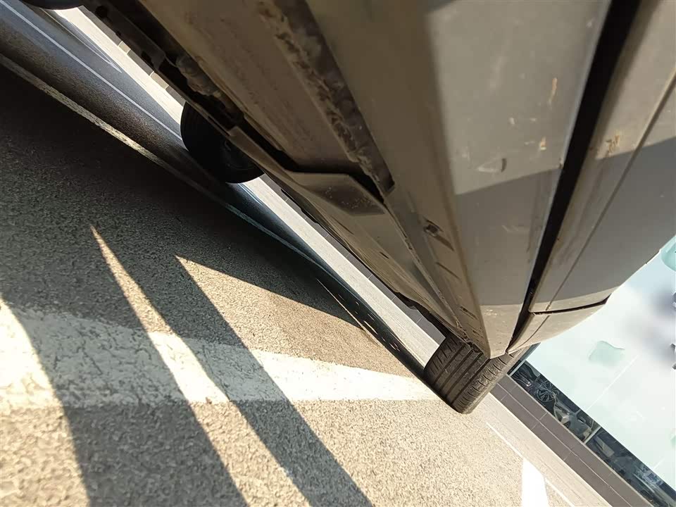 Volkswagen T-ROC exploring Songs