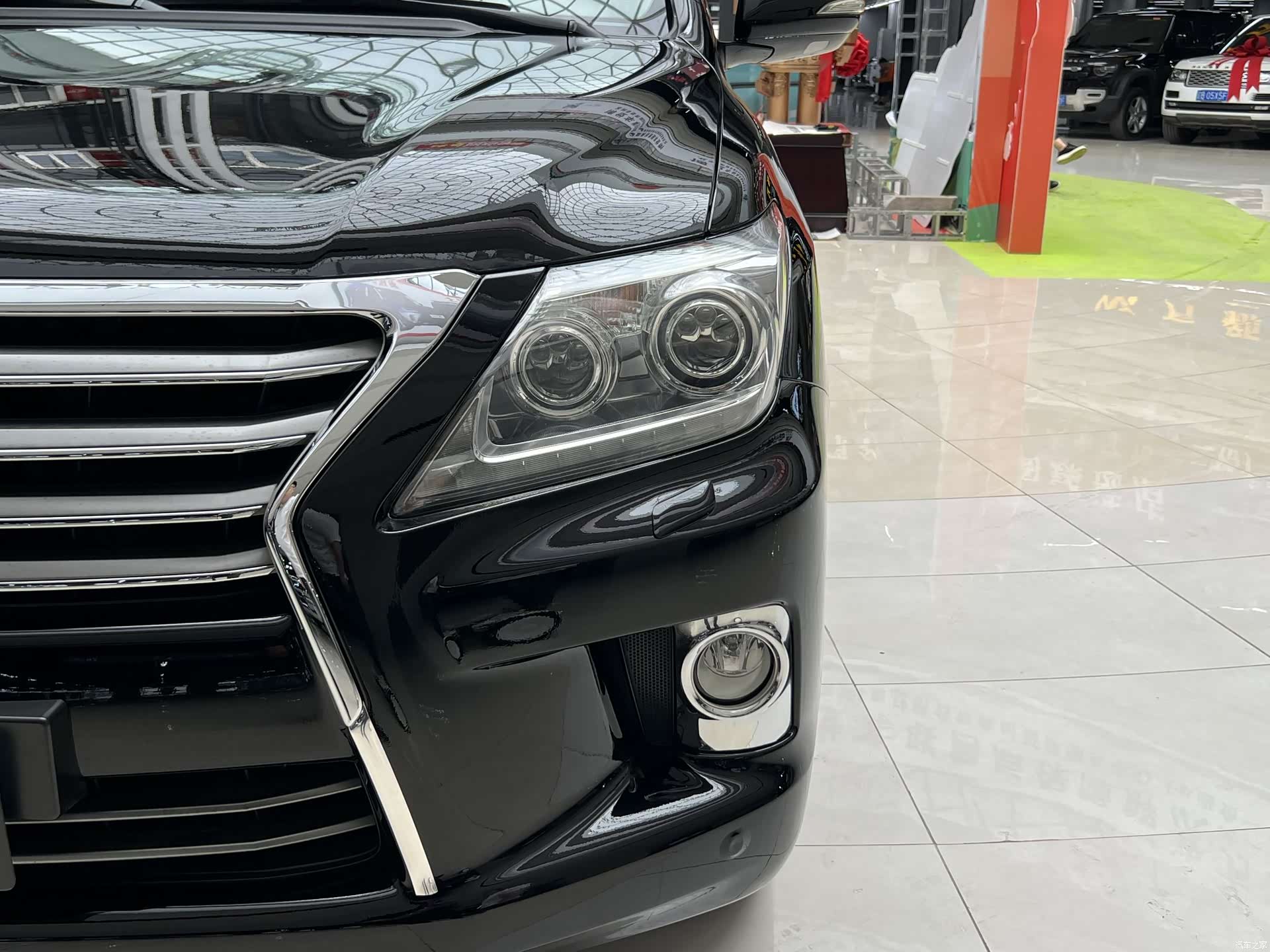 Lexus LX, 2010 8