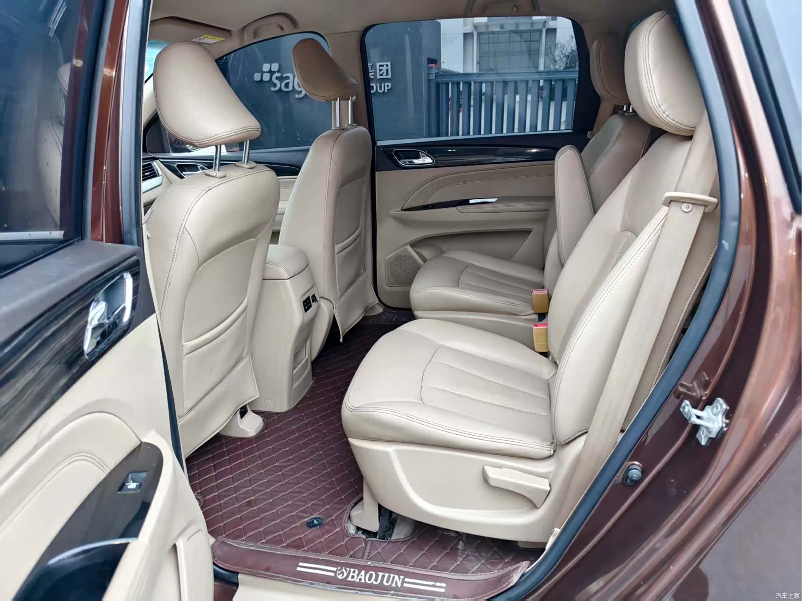 Wuling 730, 2016 9