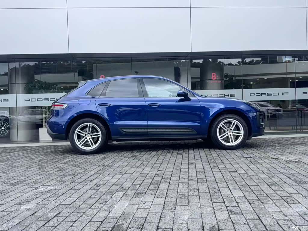 Porsche Macan, 2022 4