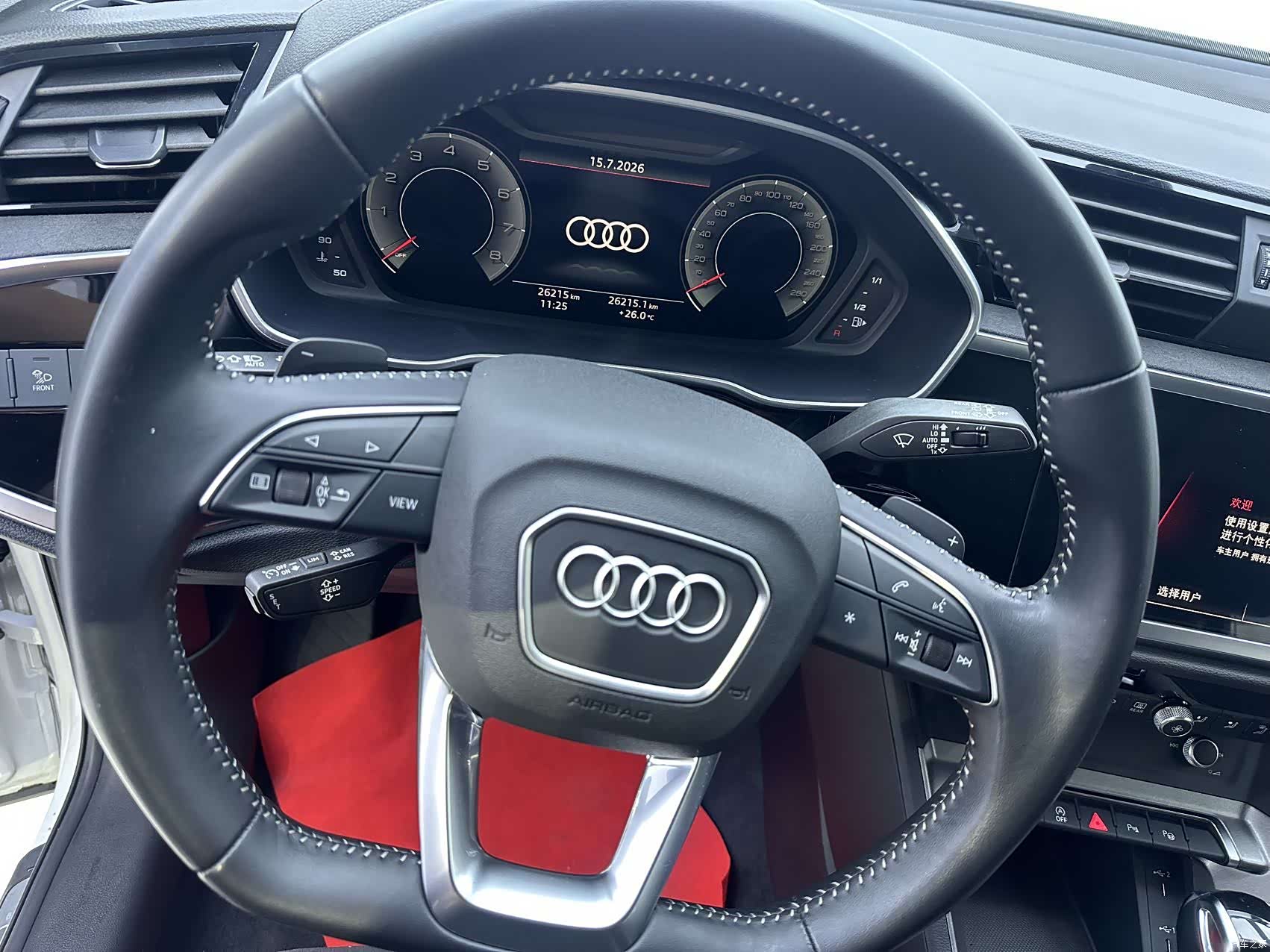 Audi Q3, 2022 11