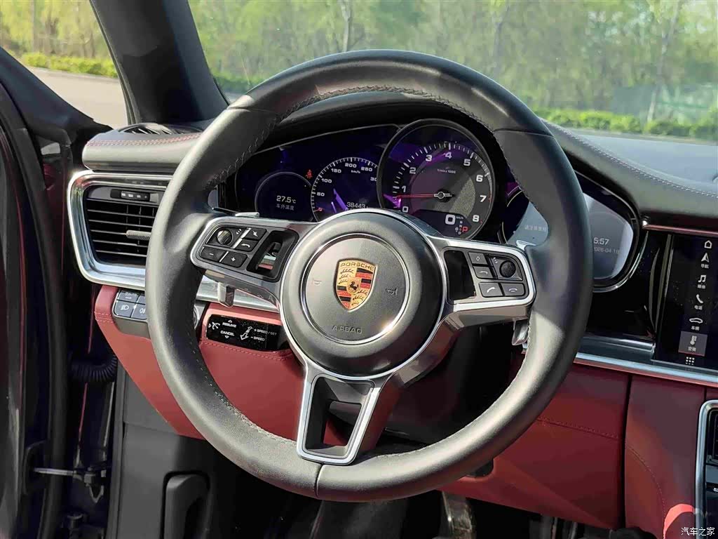 Porsche Panamera, 2018 12