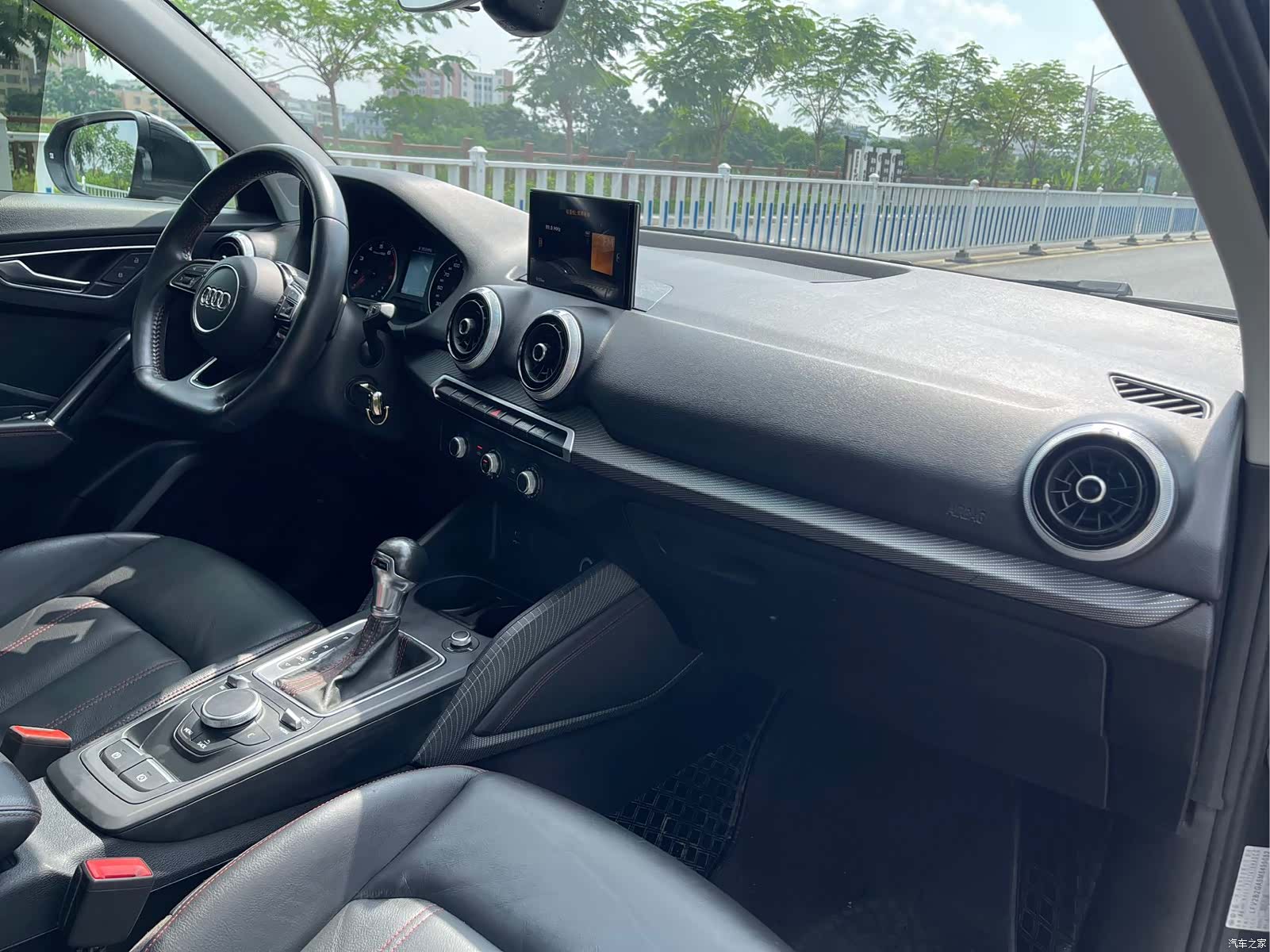 Audi Q2L, 2022 7
