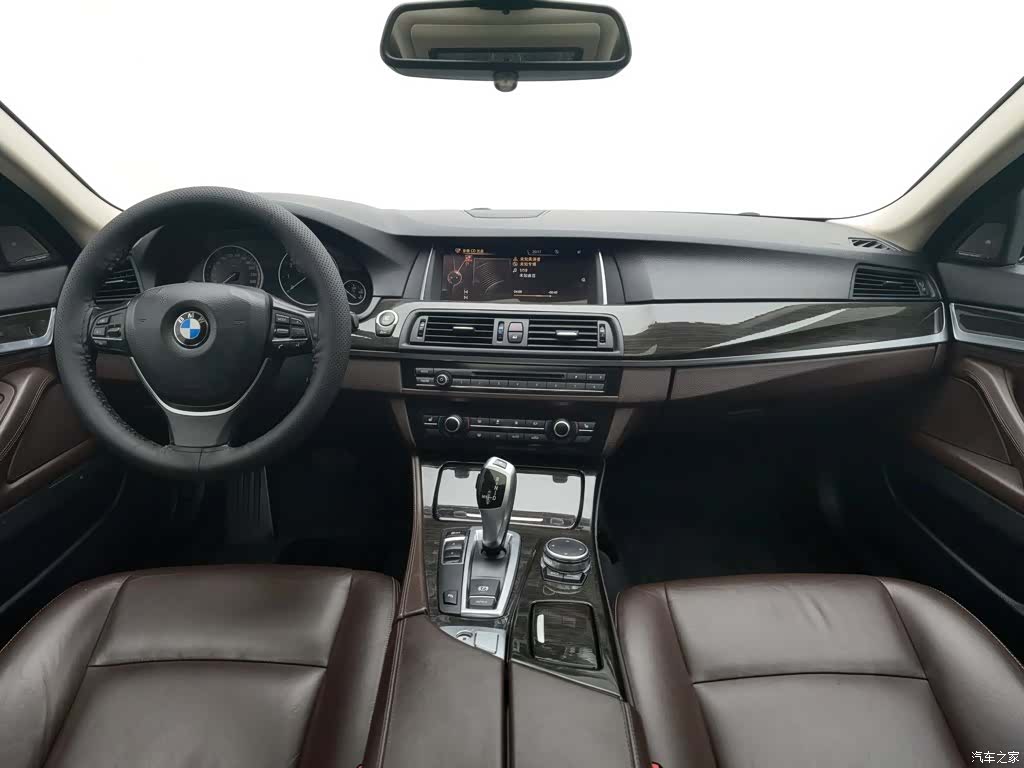 BMW 5 Series, 2015 все фото
