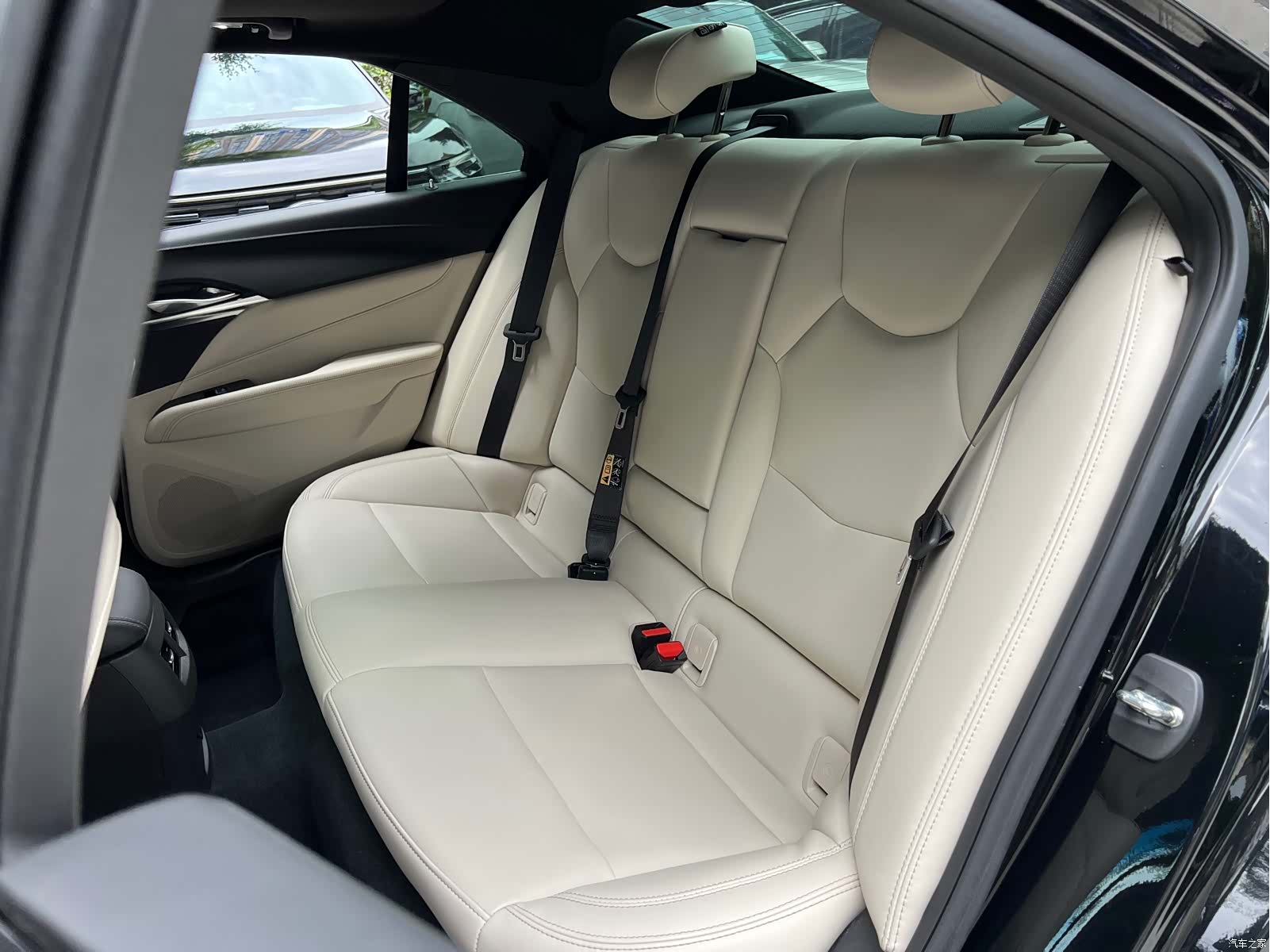 Cadillac CT4, 2023 11