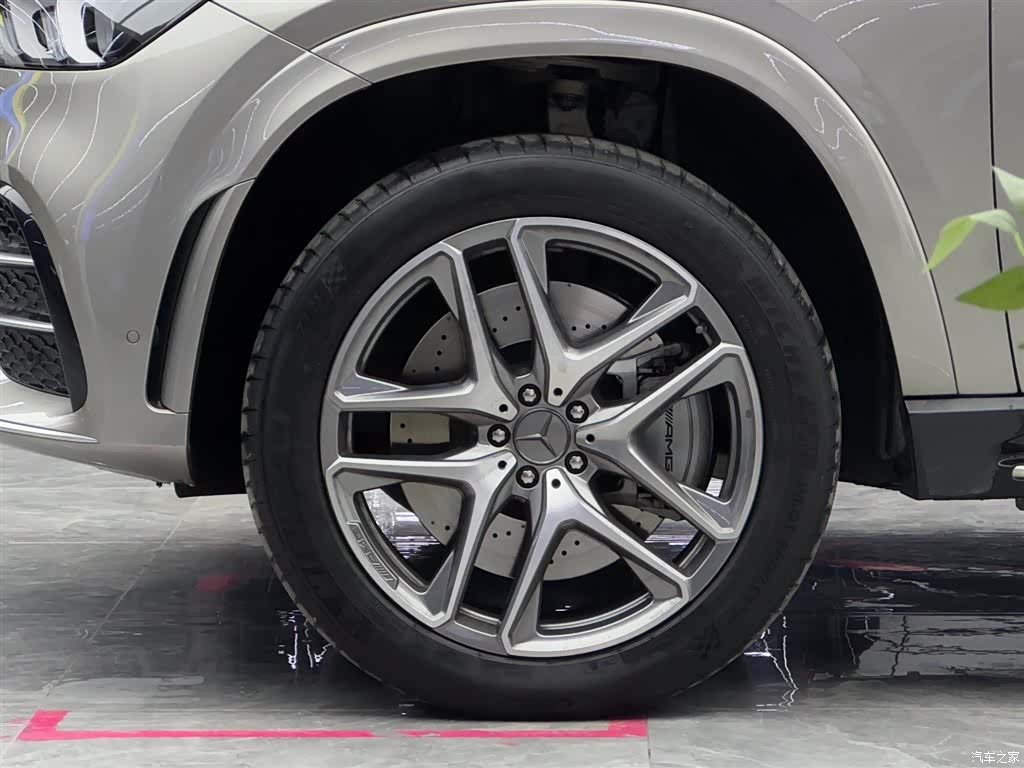 Mercedes-Benz GLE, 2023 4