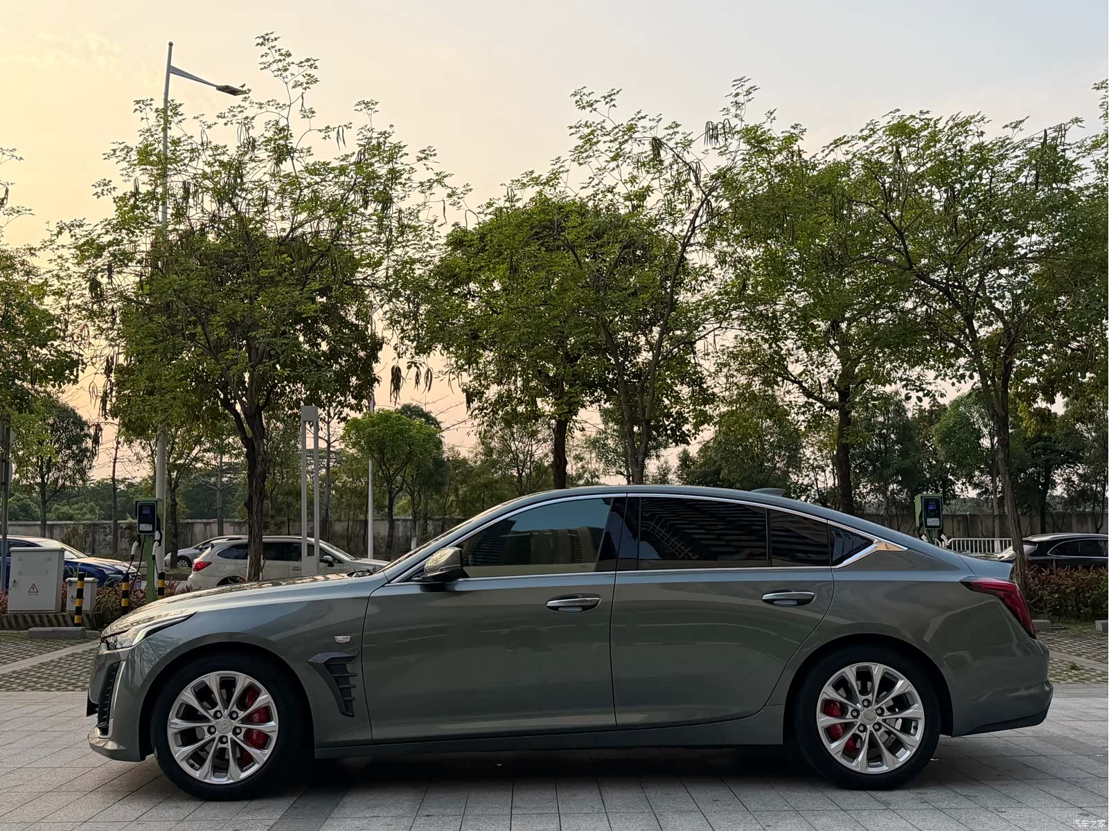 Cadillac CT5, 2023 12