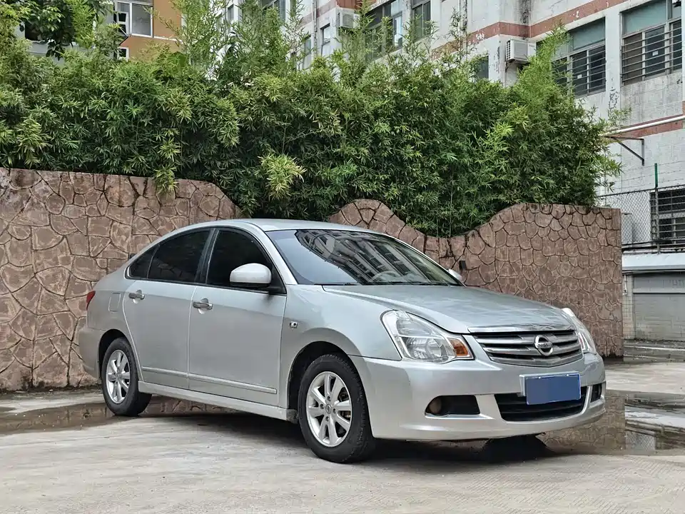 Nissan Xuan Yi