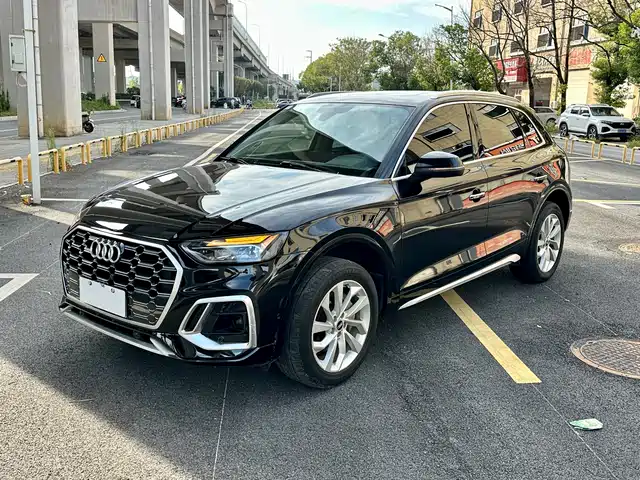 Audi Q5L 2021 — купить из Китая под заказ