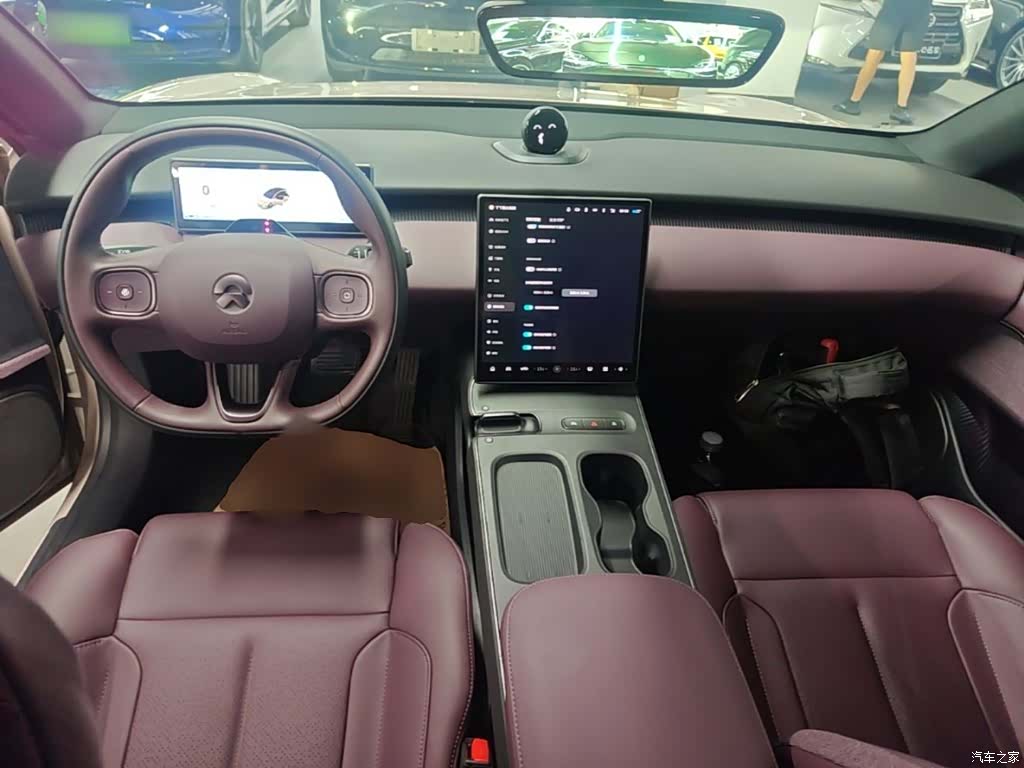 NIO ET5, 2024 10