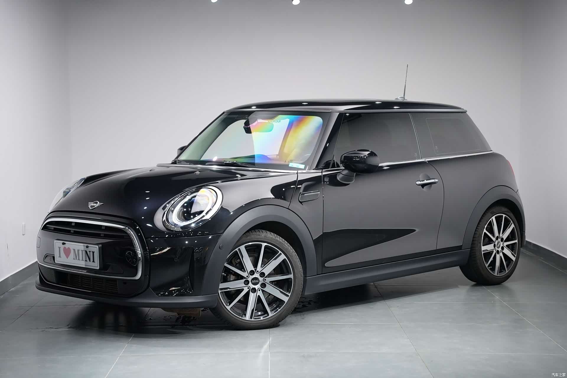 Mini Cooper, 2023 1