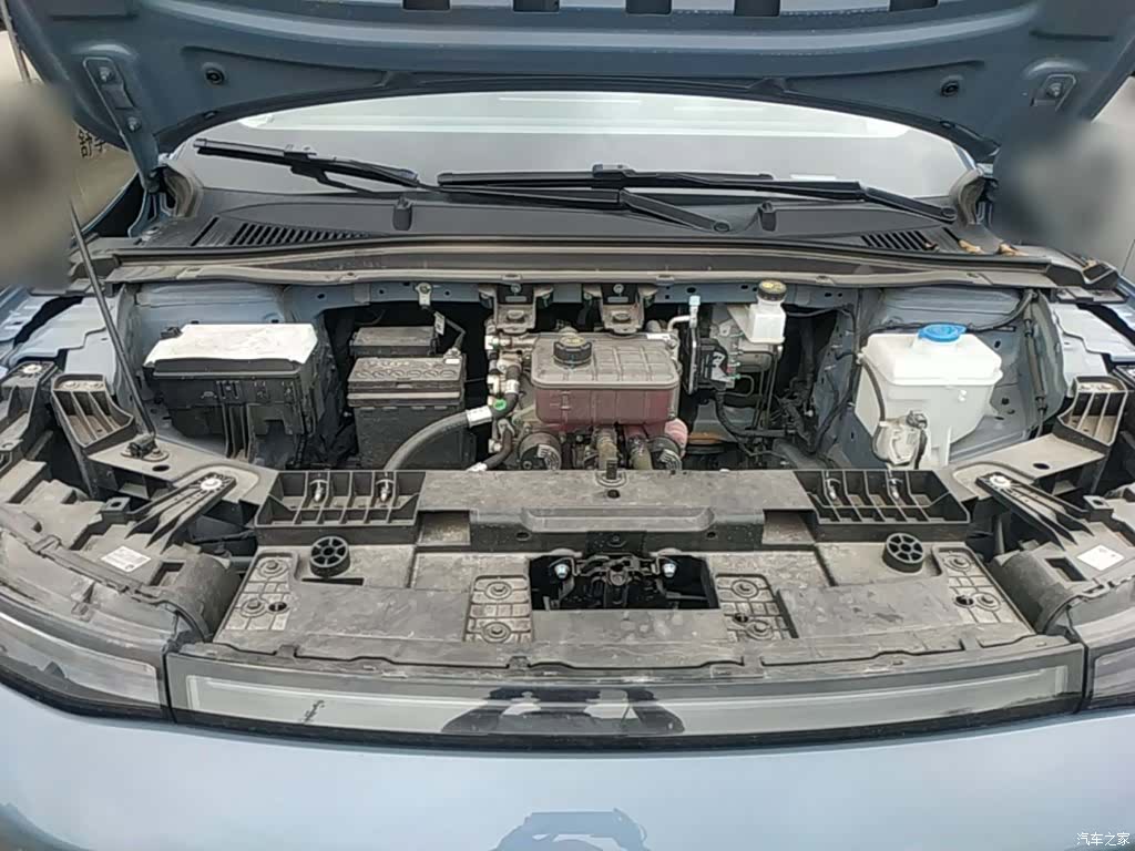 Leapmotor B01, 2025 20