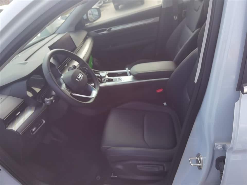 Geely Emgrand L HiP Geely Emgrand L HiP