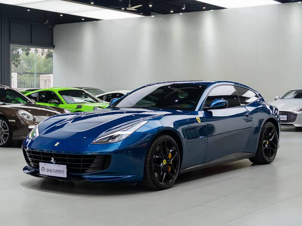Ferrari GTC4Lusso