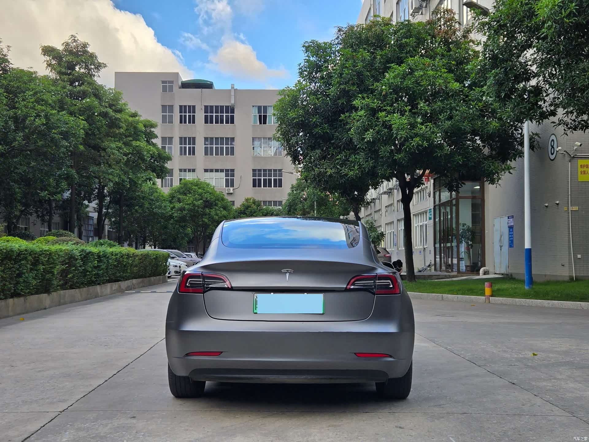 Tesla Model 3, 2021 все фото