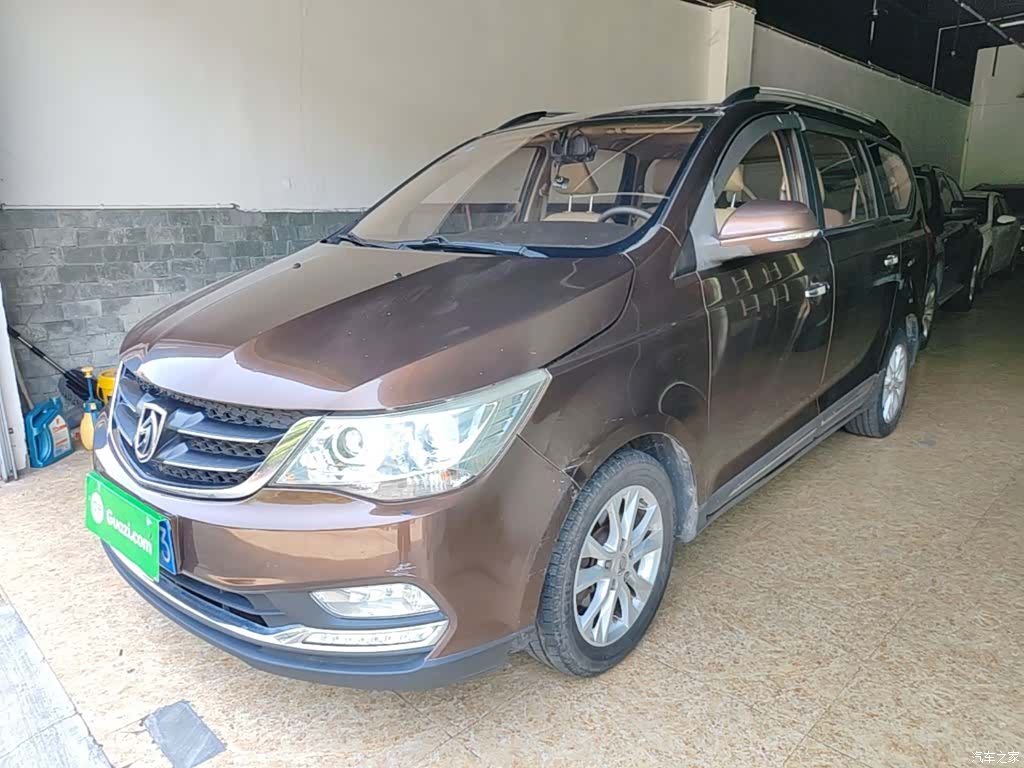 Wuling 730, 2016 1