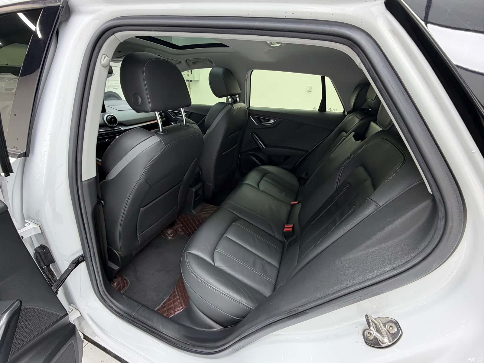 Audi Q2L, 2022 15