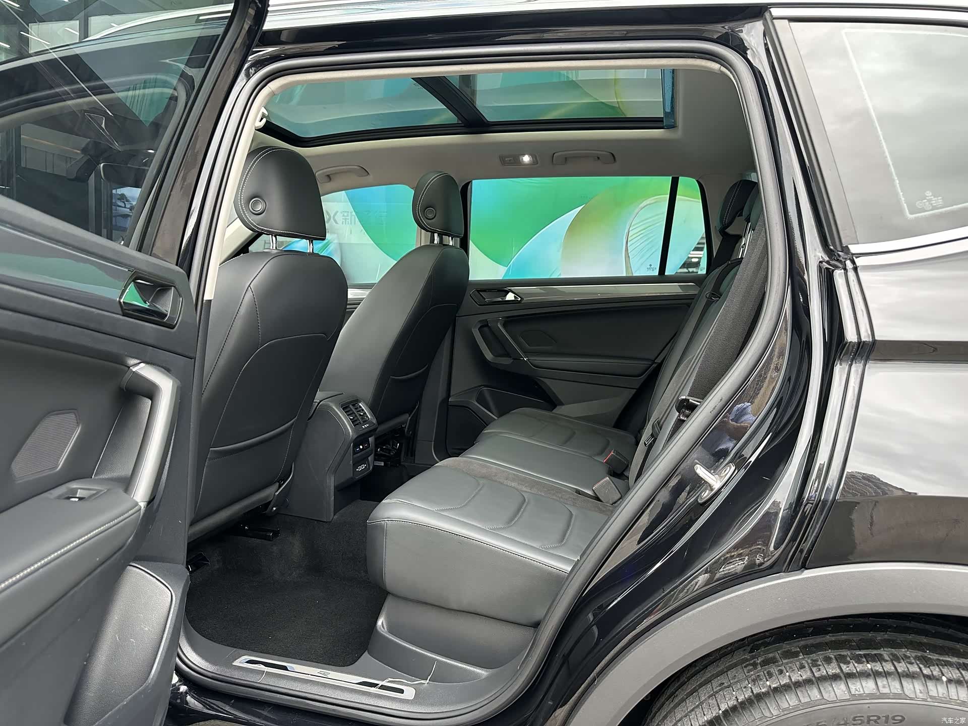 Volkswagen Tiguan L, 2021 16