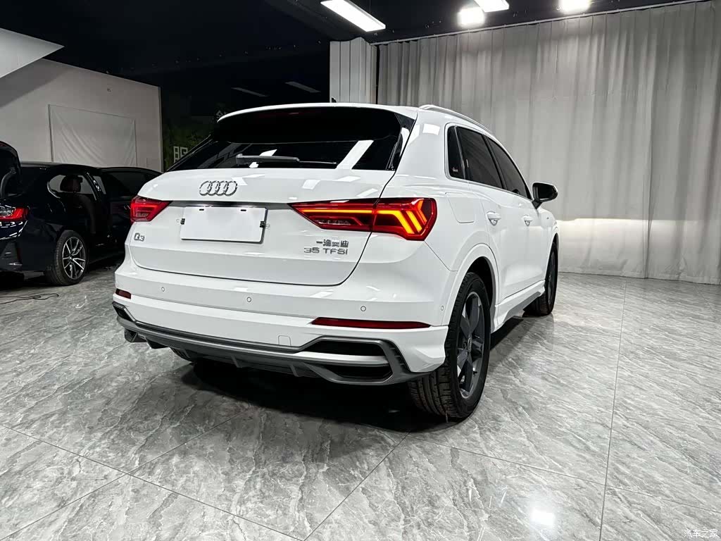 Audi Q3, 2022 4