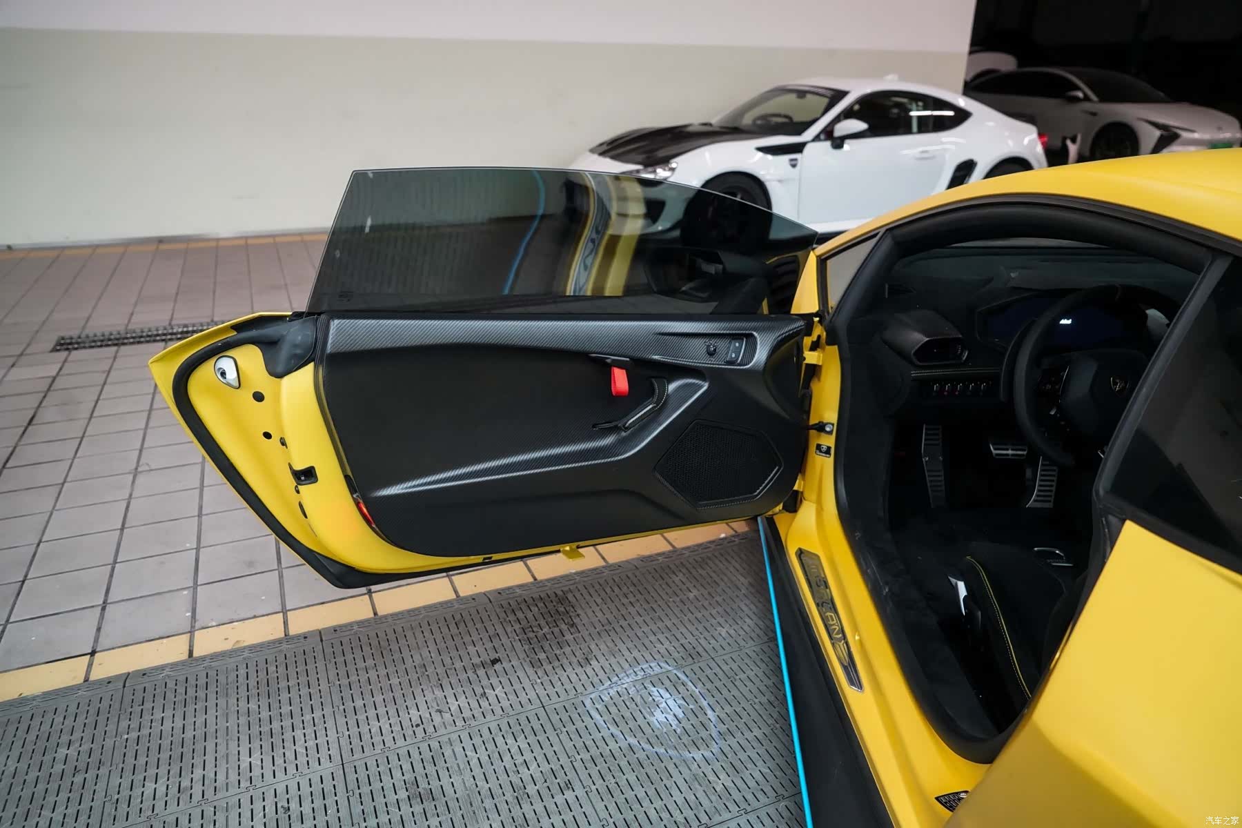 Lamborghini Huracán, 2022 6