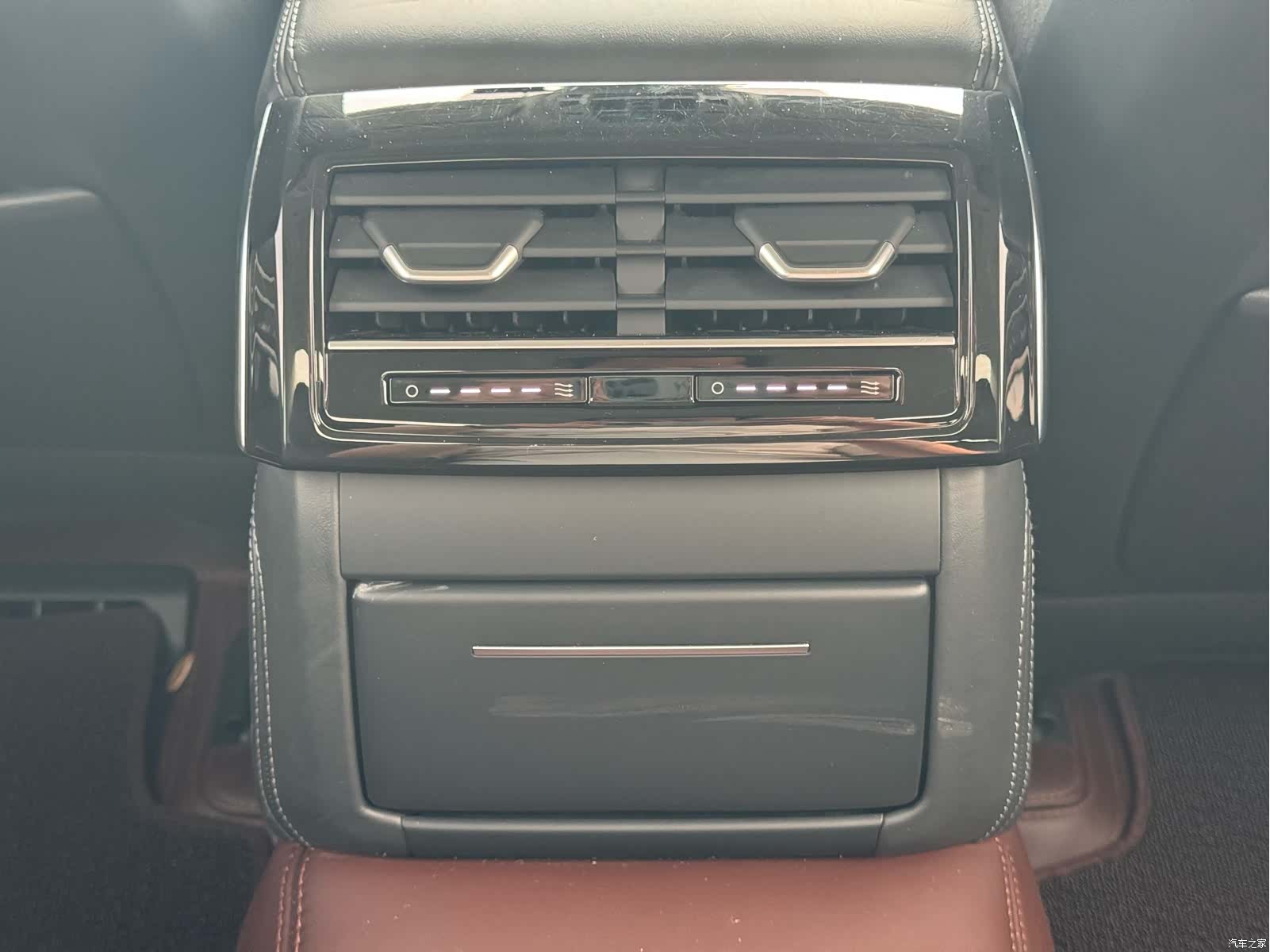 Audi A8L, 2023 10