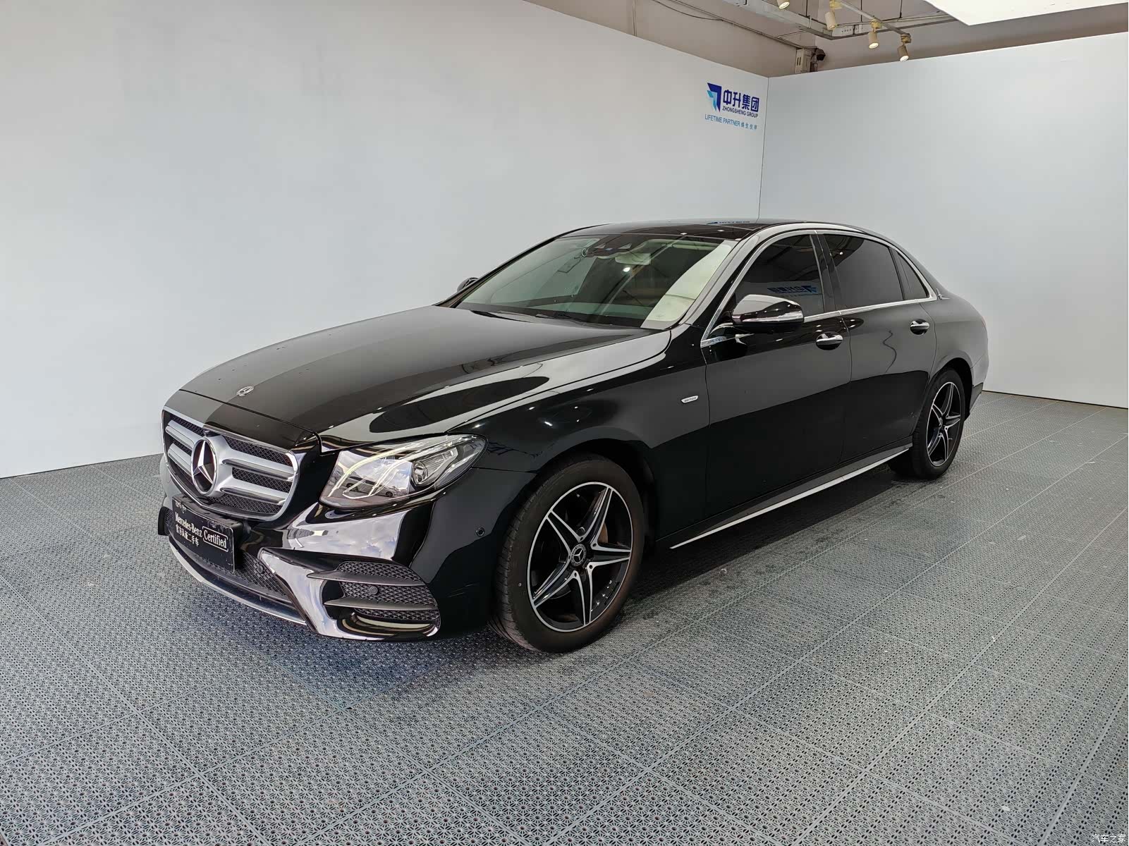 Mercedes-Benz E-Class, 2020 1