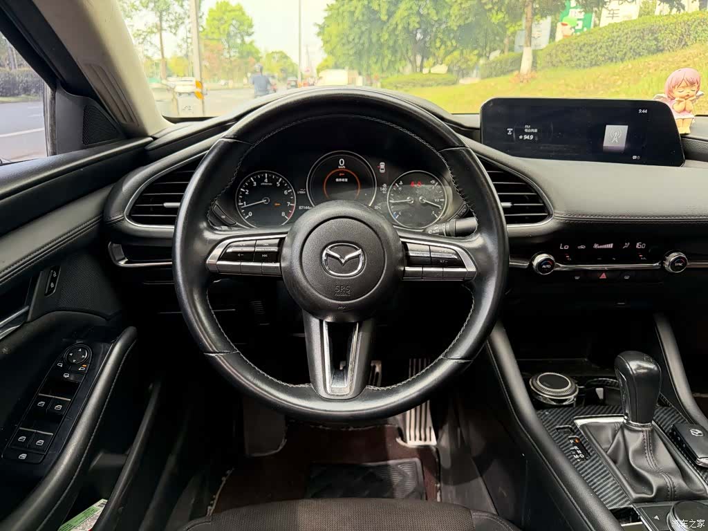 Mazda Mazda3, 2022 14