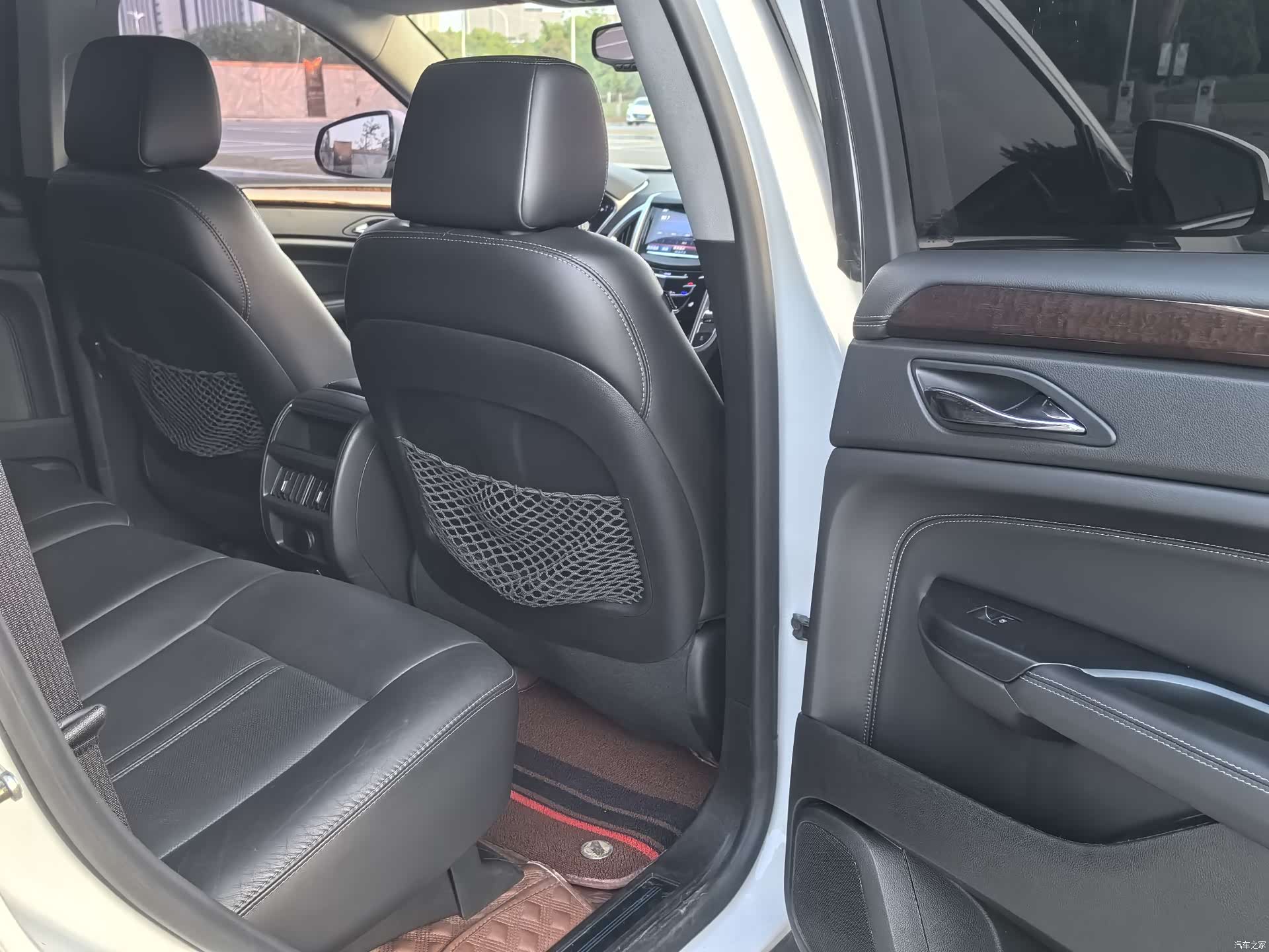 Cadillac SRX, 2016 14