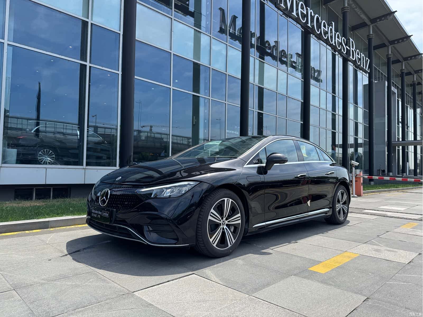 Mercedes-Benz EQE