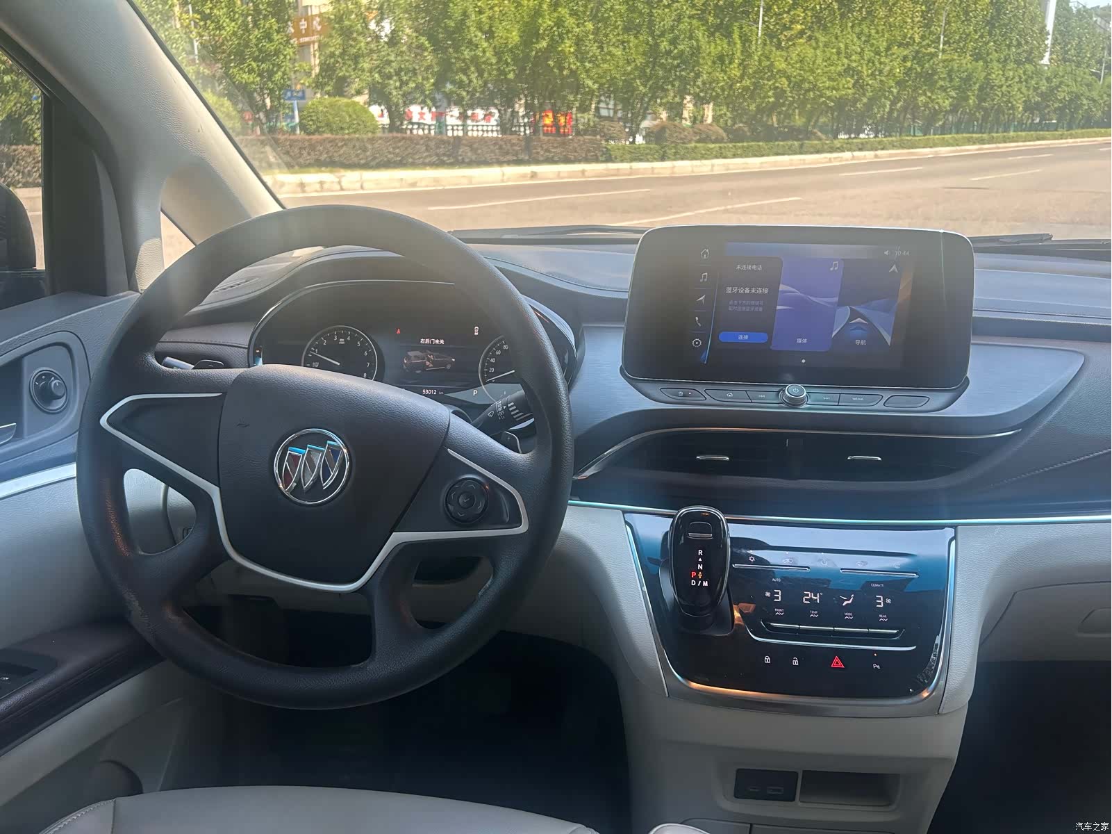 Buick GL8, 2023 12