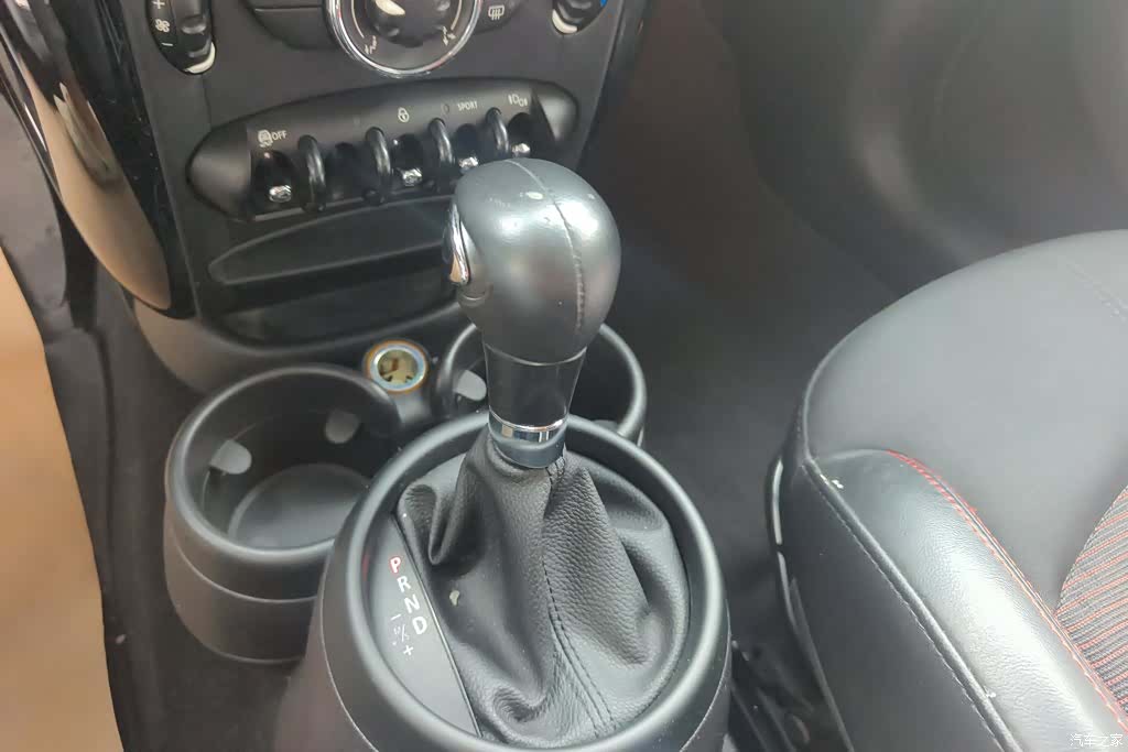 Mini Countryman, 2015 16