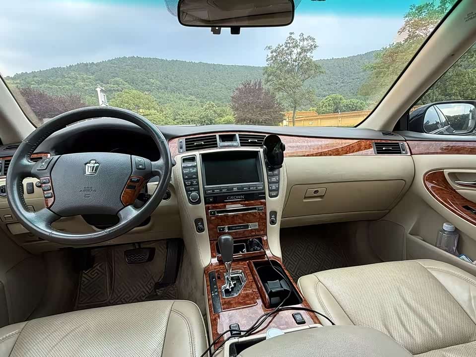 Toyota crown Toyota crown