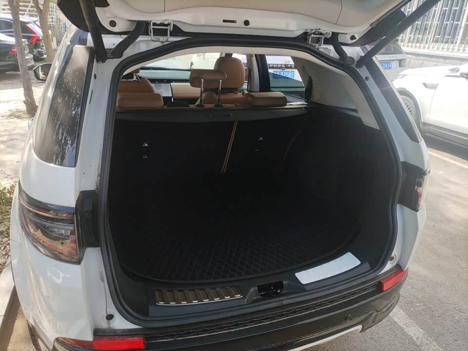 Land Rover Discover sports