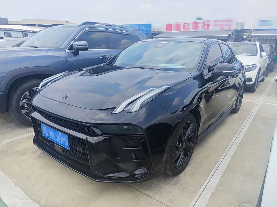 Lynk & Co 03 Lynk & Co 03