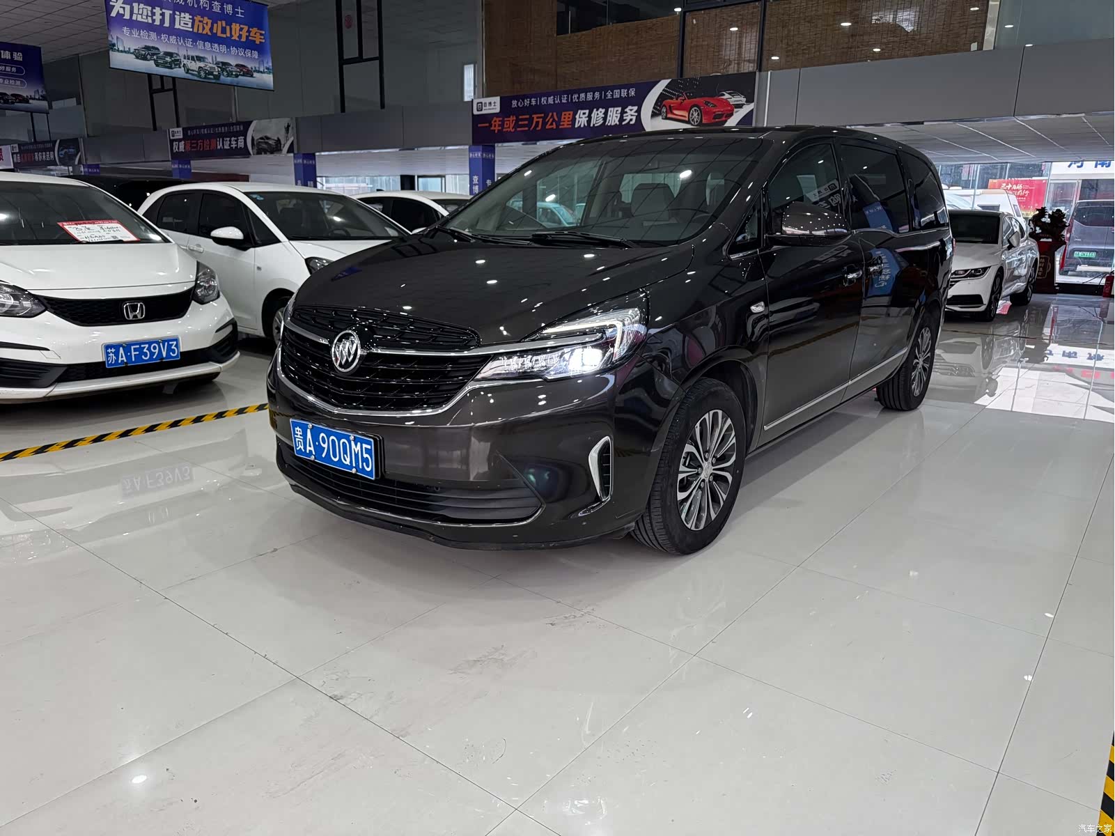 Buick GL8, 2021 1