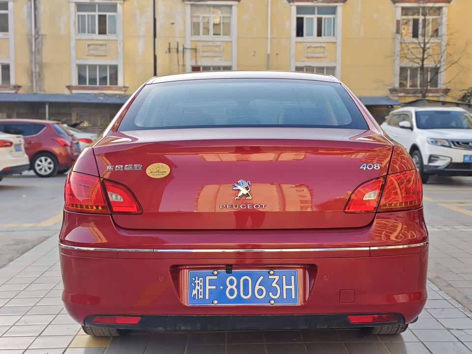 Peugeot 408