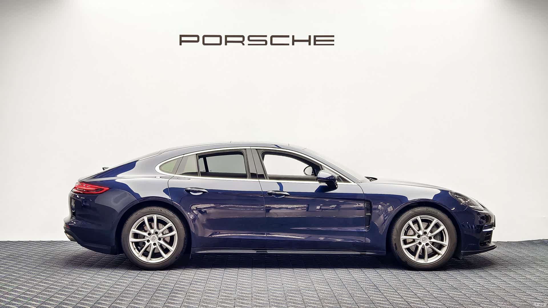 Porsche Panamera, 2017 8