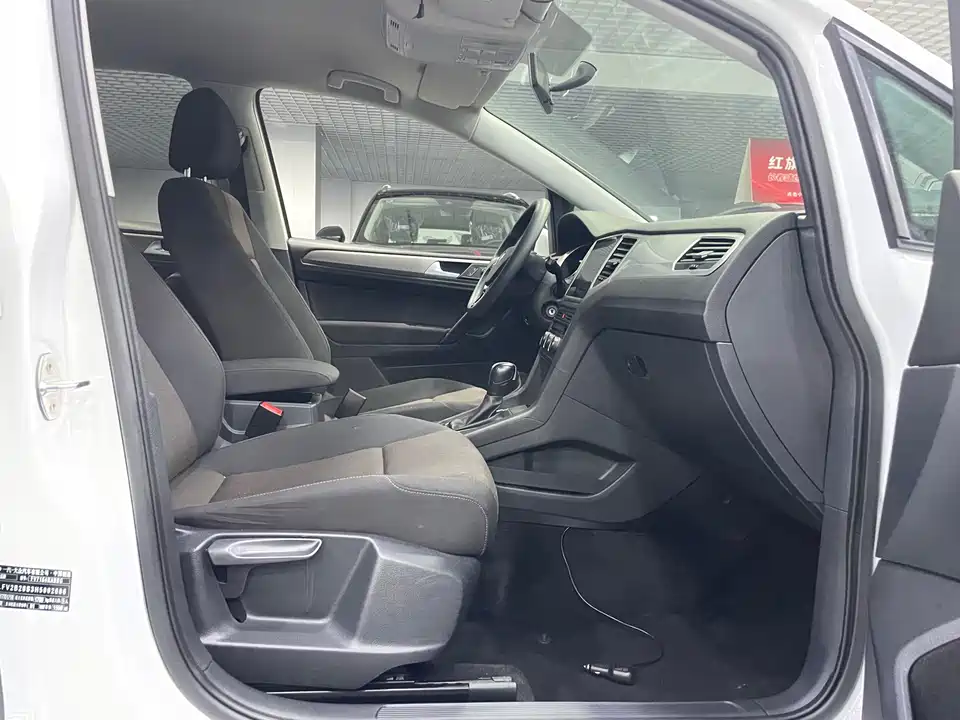 Volkswagen Golf*Jiayu